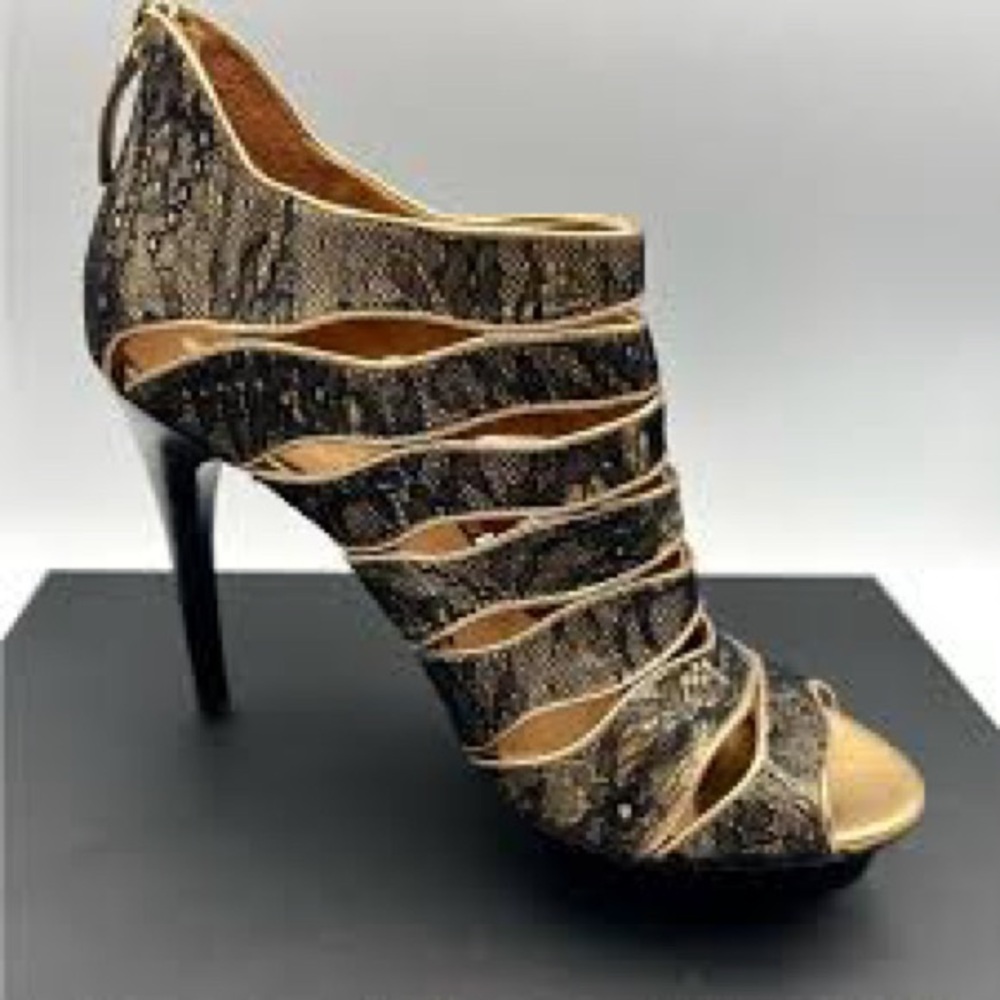 Elie Tahari Black and Brown Strappy Heels